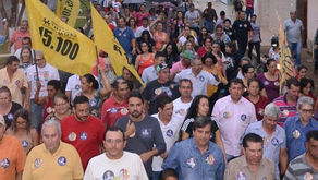 Onofre apresenta Sandes Jr e Thiago Simões em caminhada