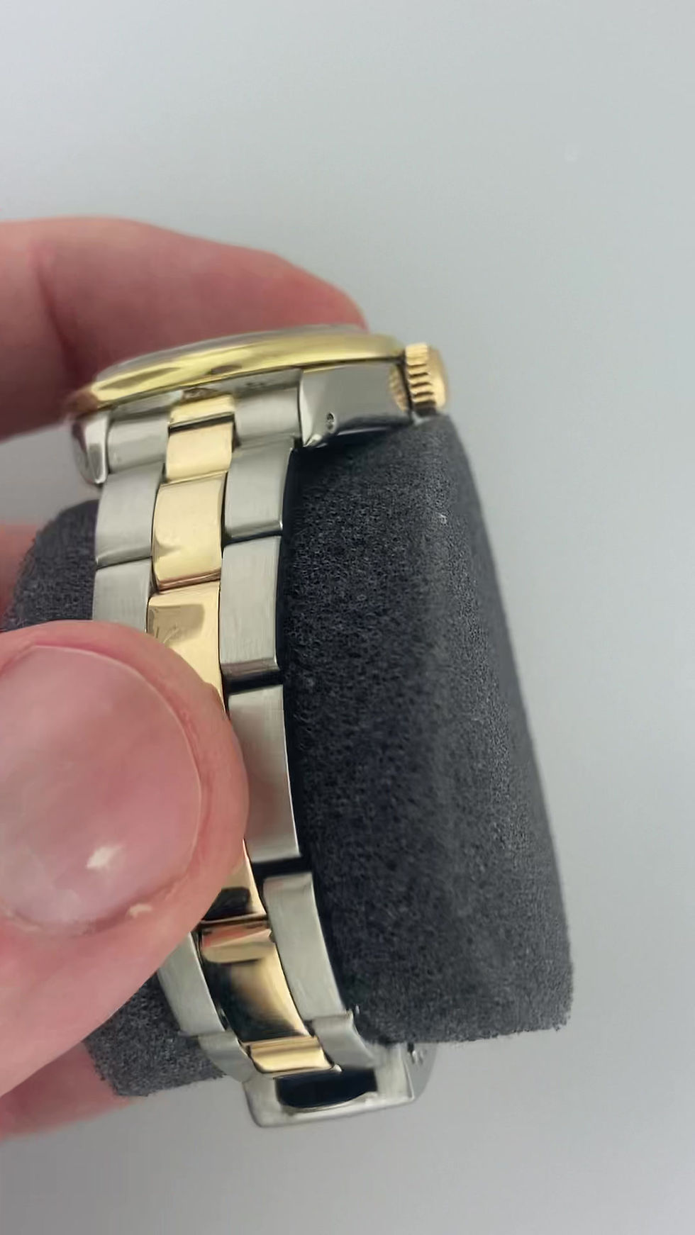 Thumbnail: Rolex 26mm Oyster Perpetual 6719 White Roman 18k Gold Diamond Bezel ( SOLD)