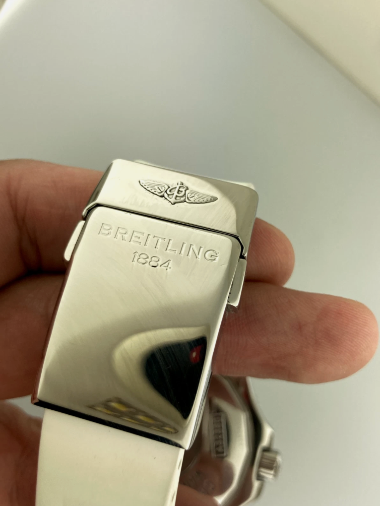 Thumbnail: Breitling SuperOcean GMT 41mm White Dial A32380 Automatic Rubber (SOLD)