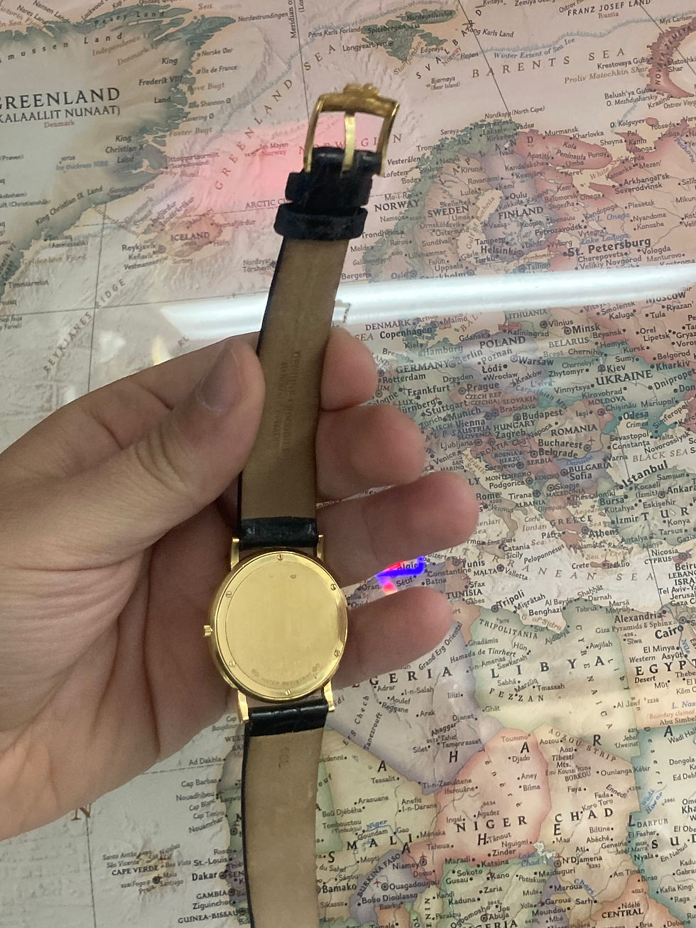 Thumbnail: CORUM ROMULUS 30mm 50101 56 Quartz 18k Solid Yellow Gold Champagne Dial