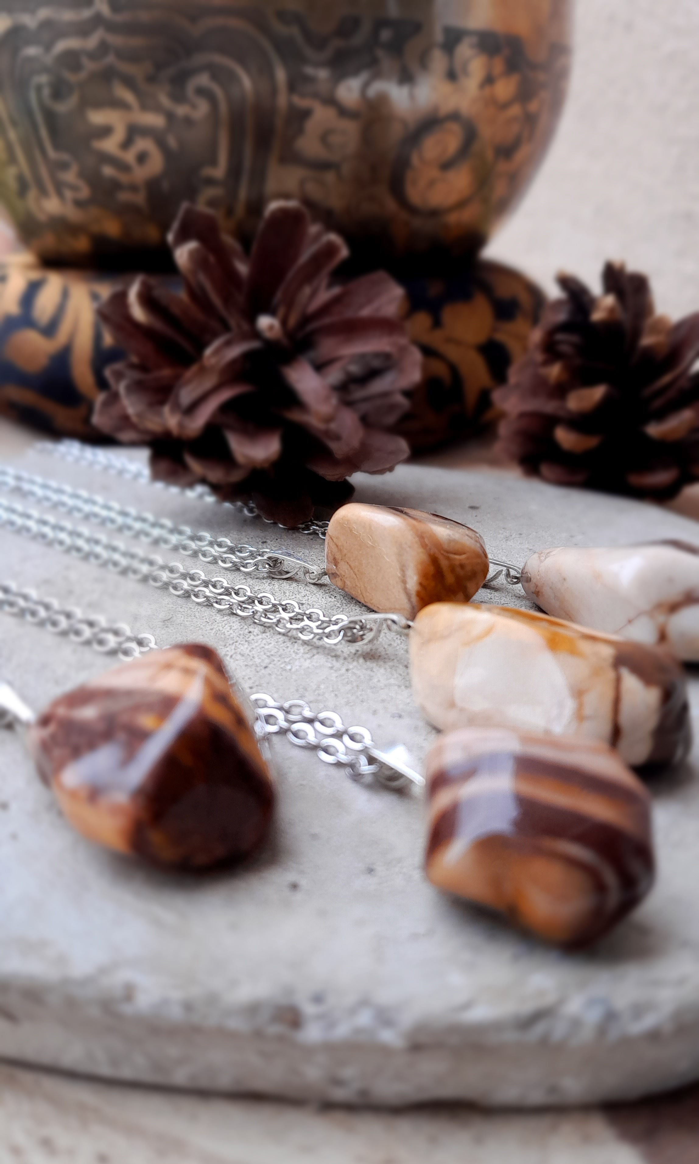 Collier jaspe brun et chaîne inoxydable.