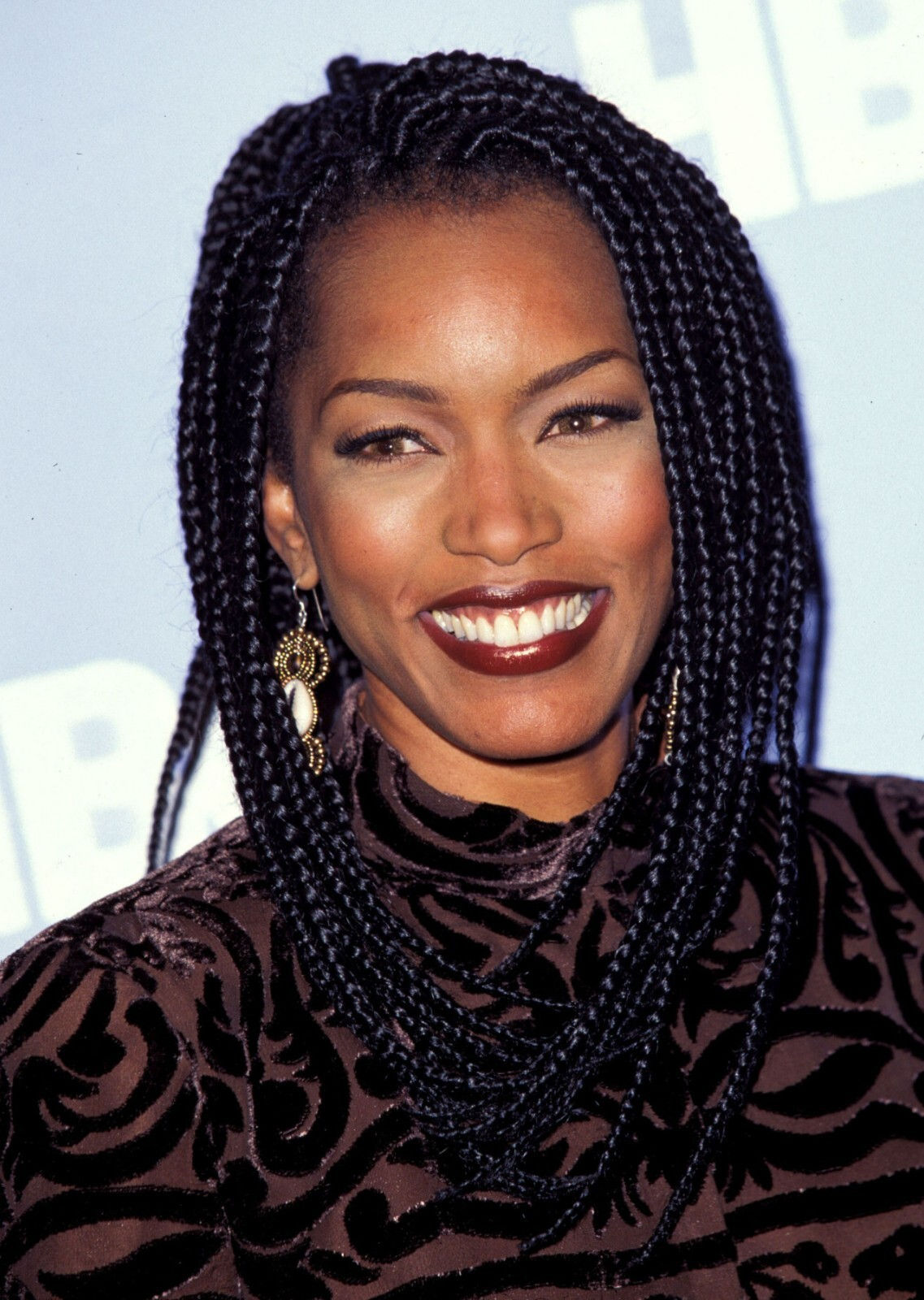 BEAUTIFUL ANGELA BASSETT 11X14 Photo