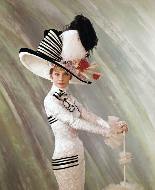 AUDREY HEPBURN  5x7 Glossy Photo