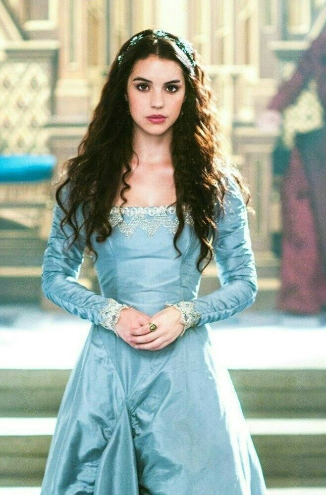 BEAUTIFUL ADELAIDE KANE REIGN 8X10 Photo