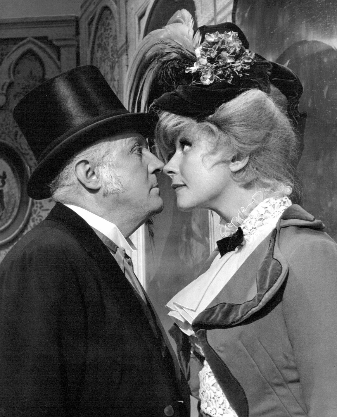 CAROL CHANNING HELLO DOLLY 8X10 Glossy Photo