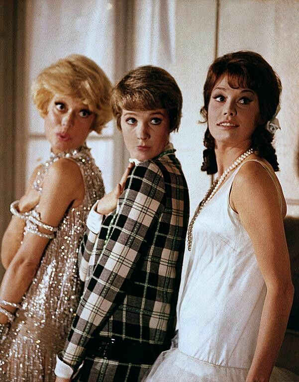 CAROL CHANNING JULIE ANDREWS MARY TYLER MOORE 8X10 Glossy Photo
