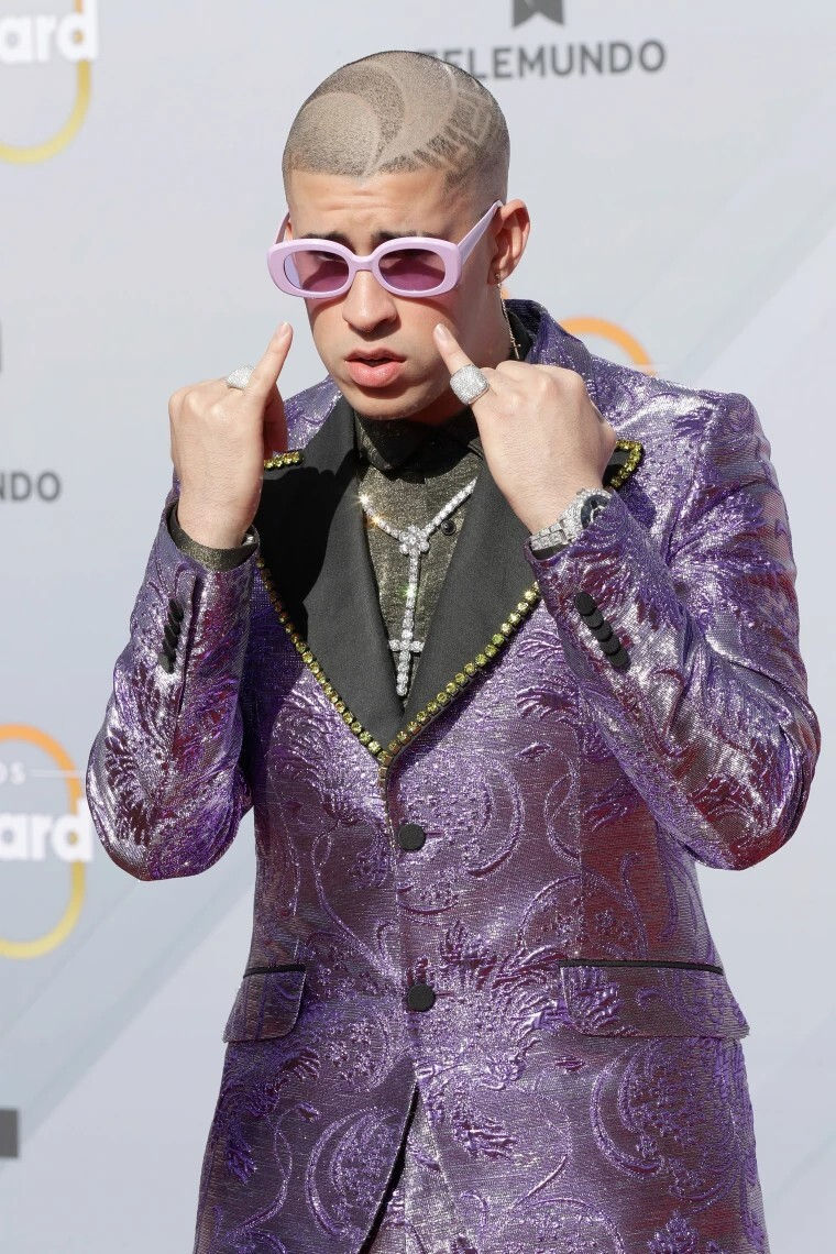 BAD BUNNY 8X10 Photo