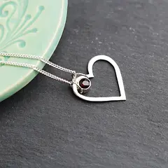 SilverHeartPendant_540x (1).webp