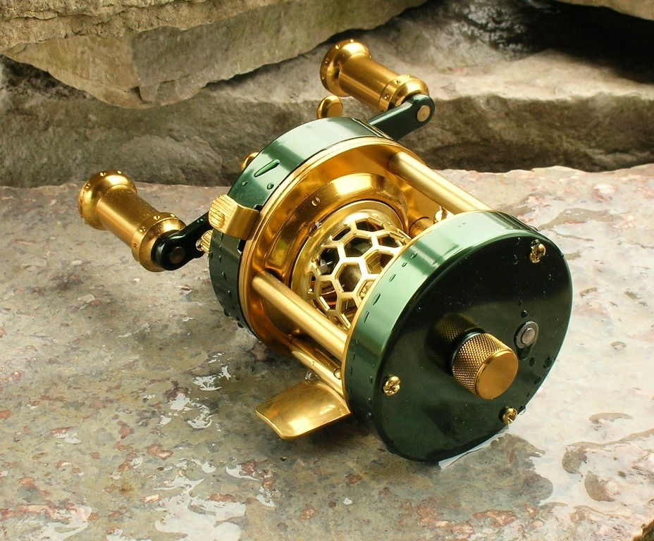 Thumbnail: Round Bait Casting Reel