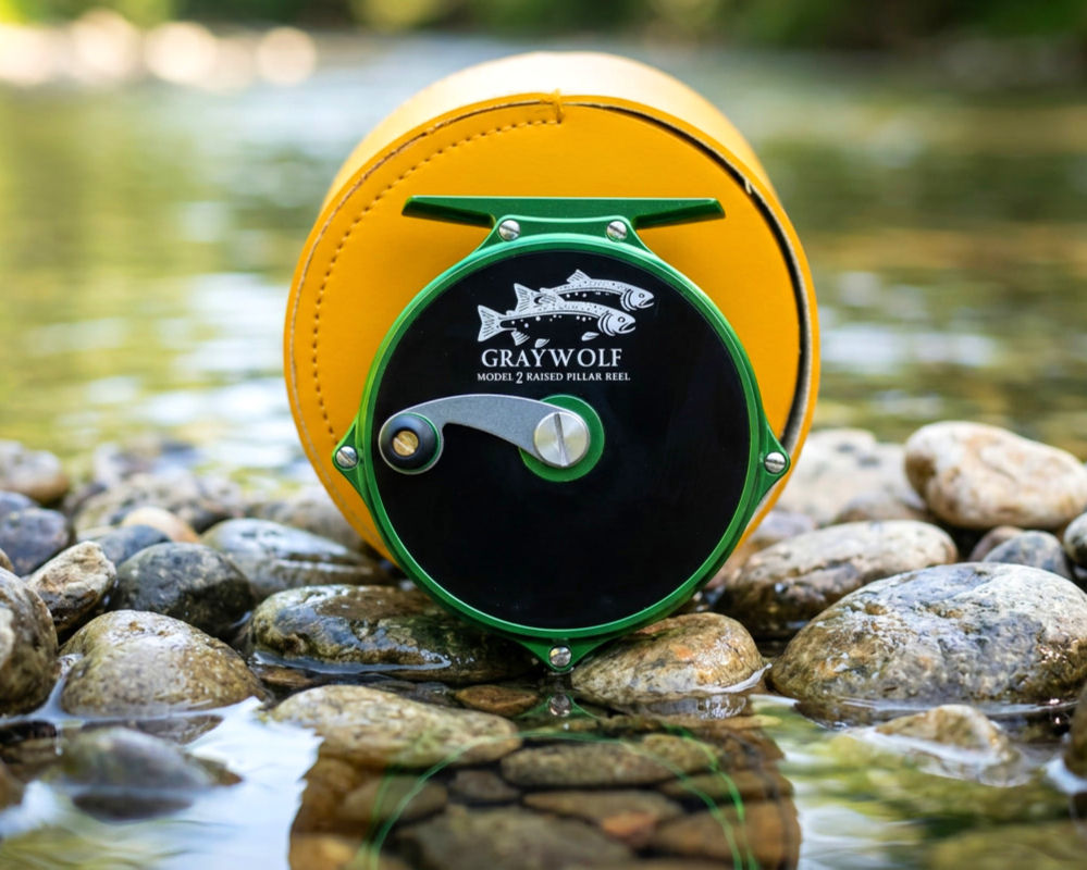 raised pillar fly reel