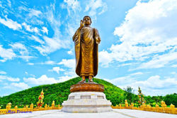 องค์พระพุทธเมตตาประชาไทยไตรโลกนาถคันธารร