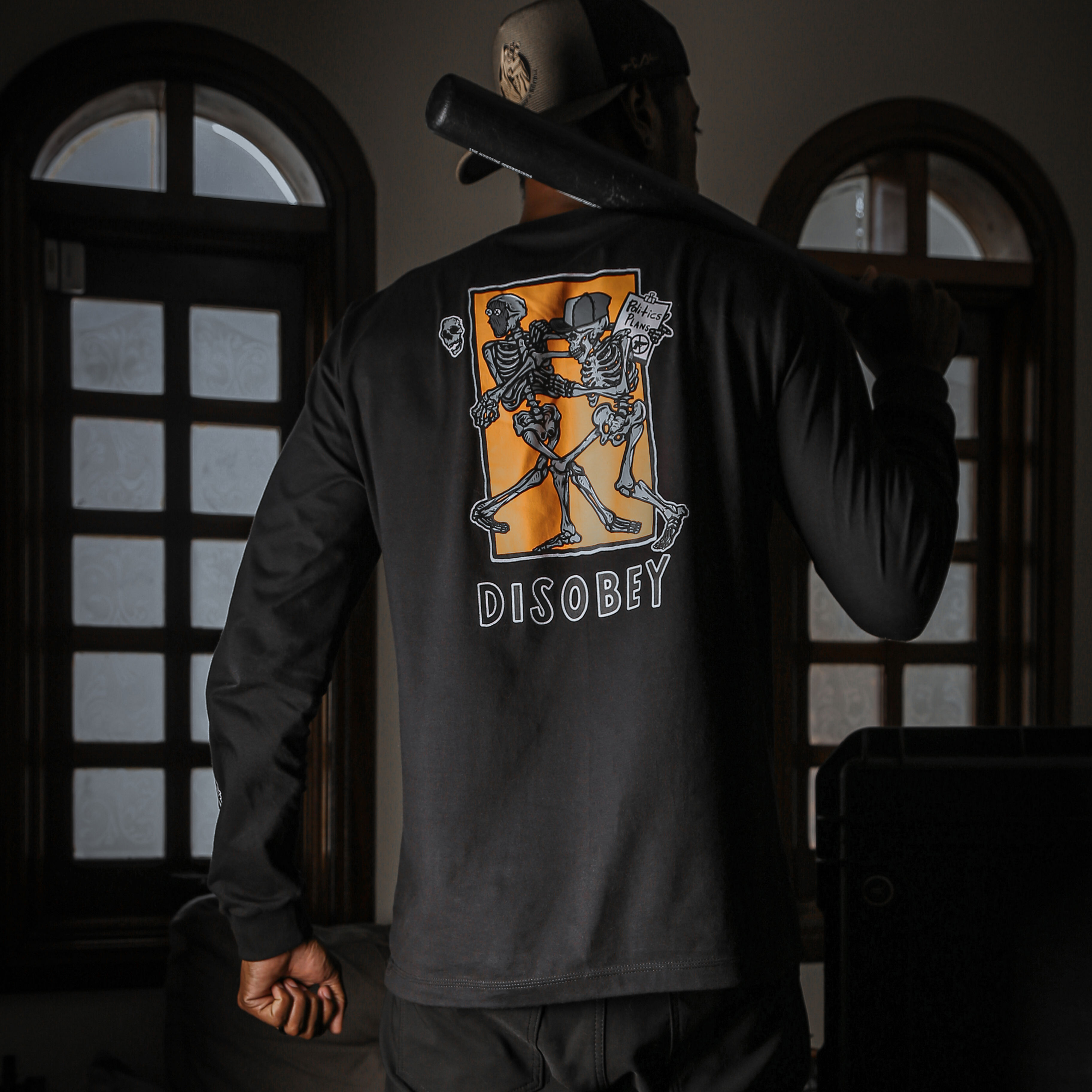 Camiseta Manga Longa - DISOBEY