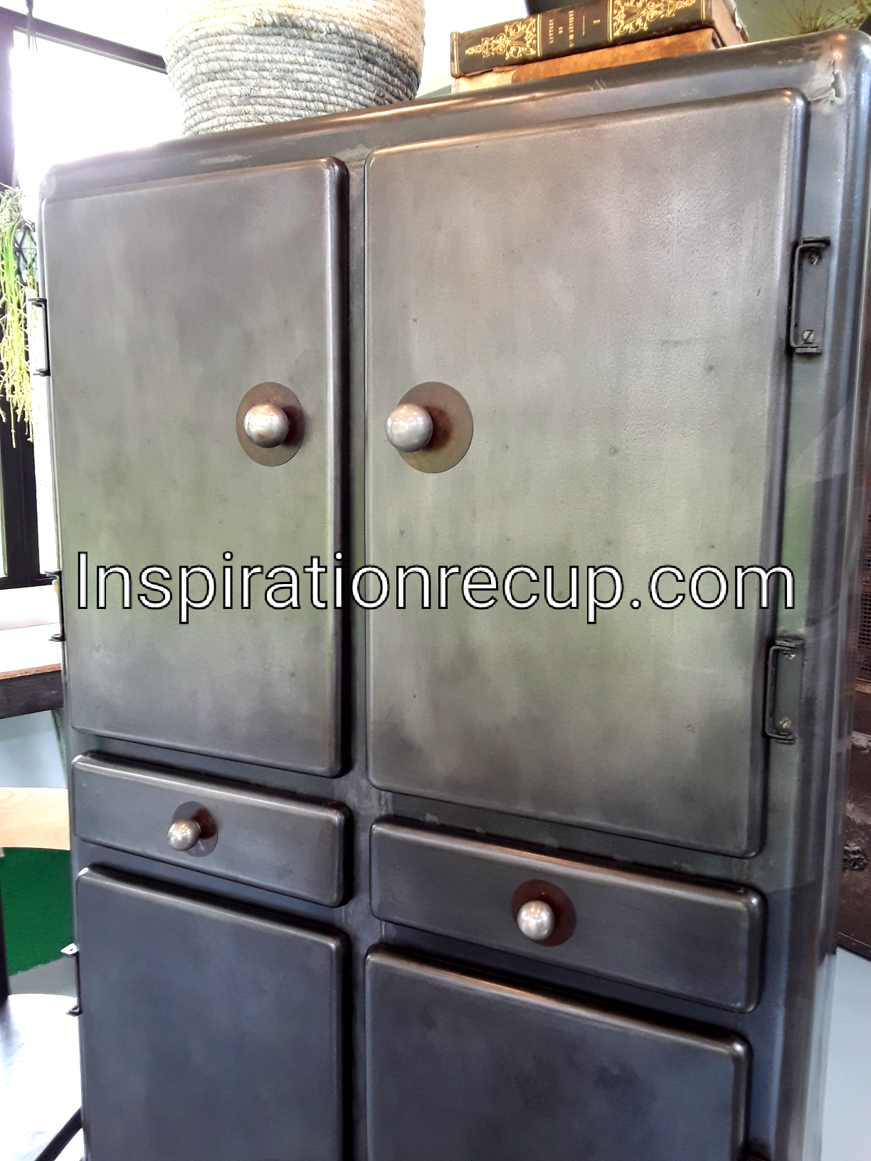 Armoire Vintage En Metal Inspirationrecup Com