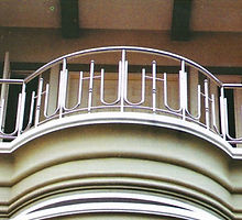 aluminum-balcony-railing-design.jpg