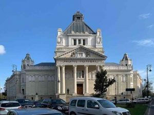 Temple maçonnique : Un joyau ésotérique à Arad, Roumanie