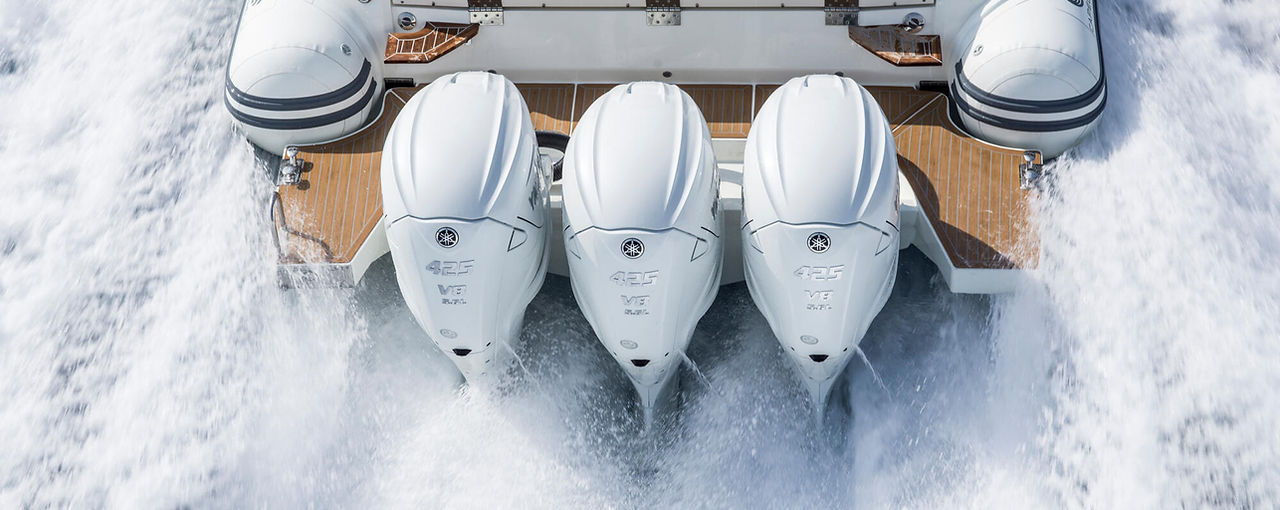 2020-Yamaha-XF425-EU-Pearl_White-Action-006-03.jpeg