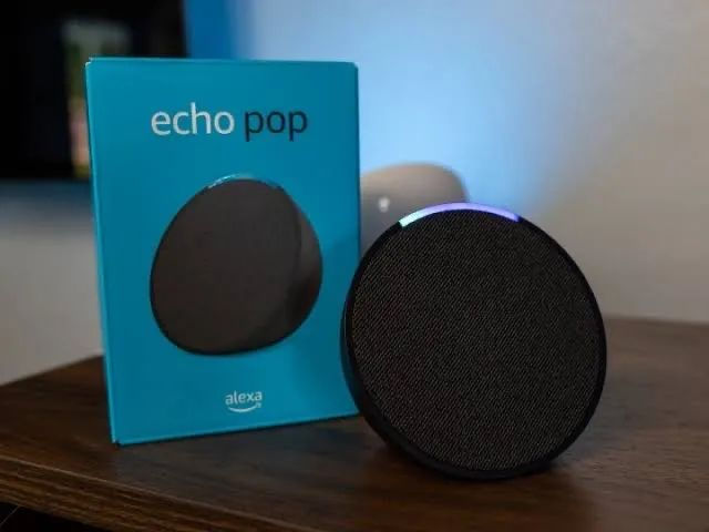 Alexa Echo Pop Smart speaker compacto com som envolvente original e lacrada