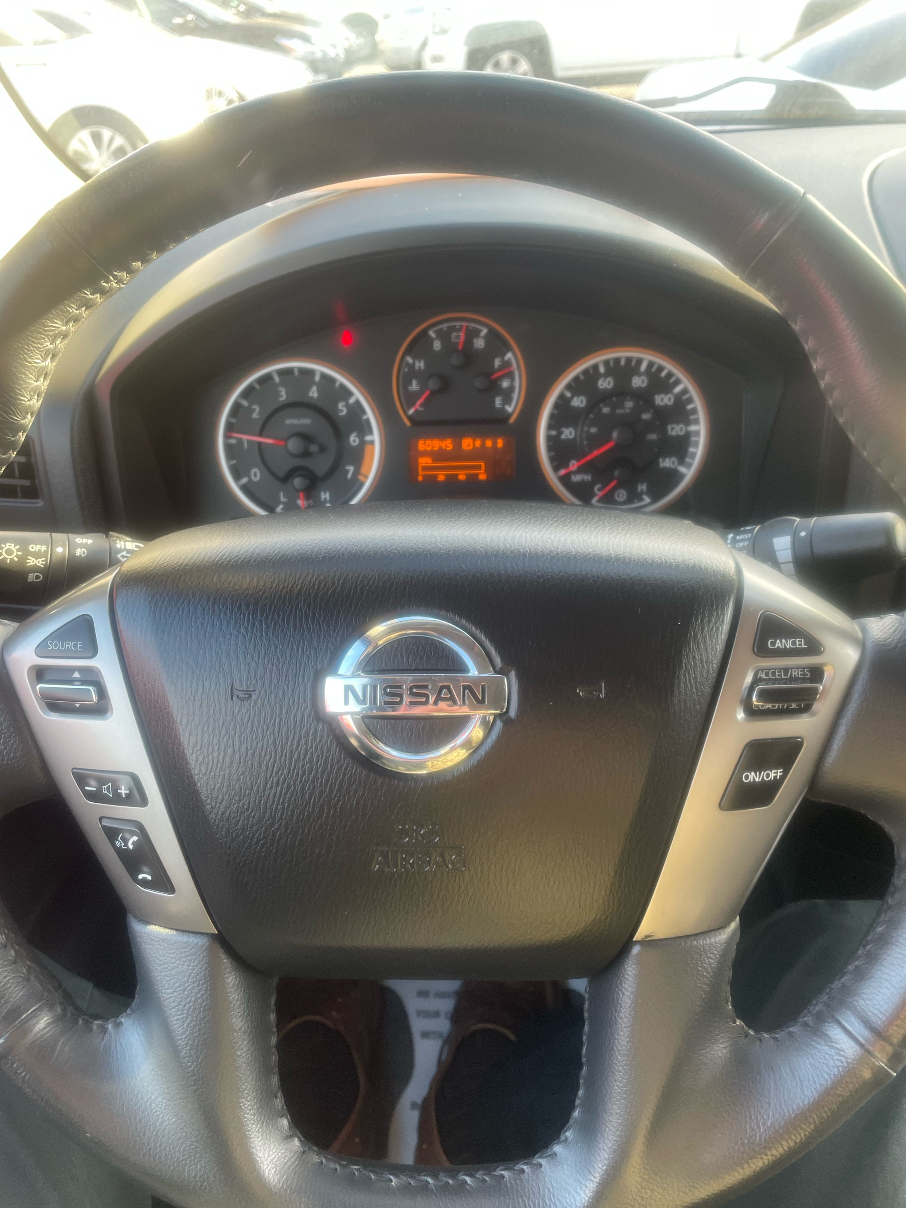 2015 Nissan Titan SV