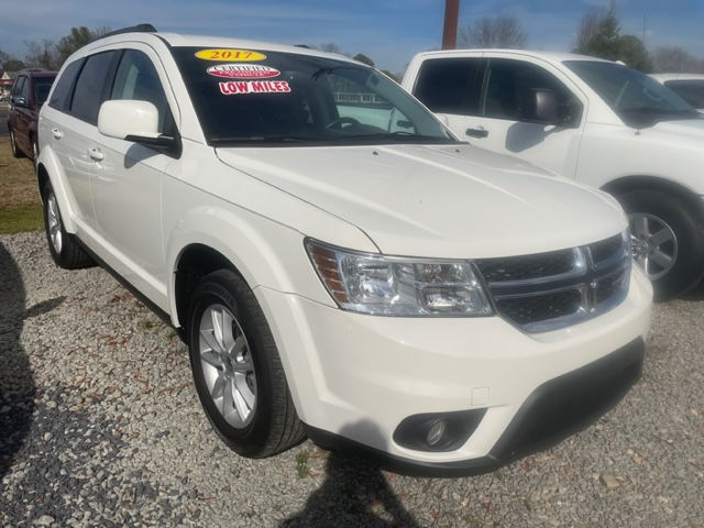 Thumbnail: 2017 Dodge Journey SXT