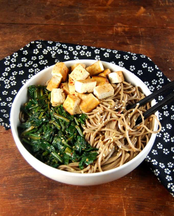 Vegan Sesame Soba Noodle Bowl with Spinach and Tofu