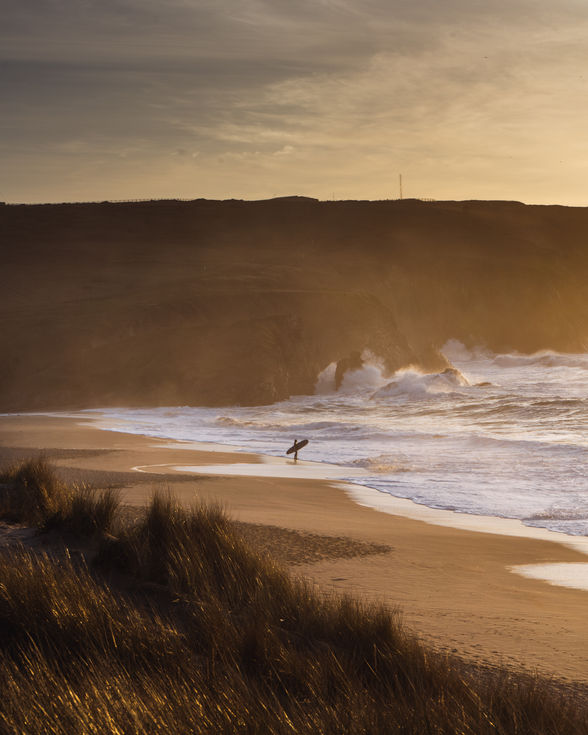 Surfer by the sea-1.JPG