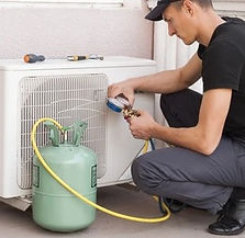 master-repair-air-conditioners-work-260nw-420170608_edited.jpg