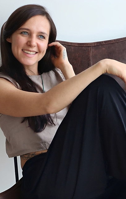 carla image happy