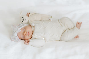 babyshooting-newbornshooting-hamburg-baby-maschapohl-fotografin-familienmomente-liebe-emotion-nähe