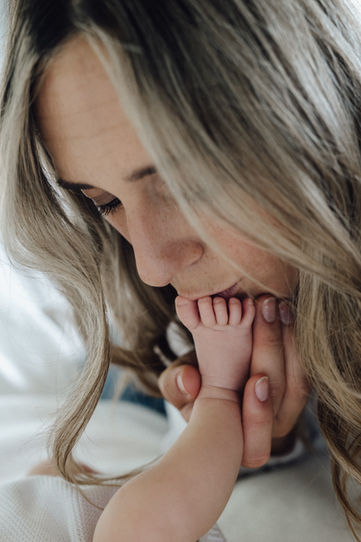 babyshooting-newbornshooting-hamburg-baby-maschapohl-fotografin-familienmomente-liebe-emotion-nähe