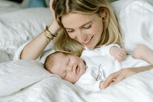 babyshooting-newbornshooting-hamburg-baby-maschapohl-fotografin-familienmomente-liebe-emotion-nähe