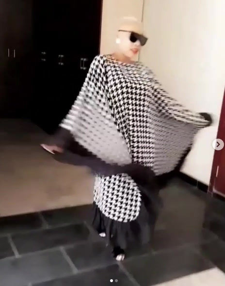 Thumbnail: Check Midi Bubu/Caftan Dress