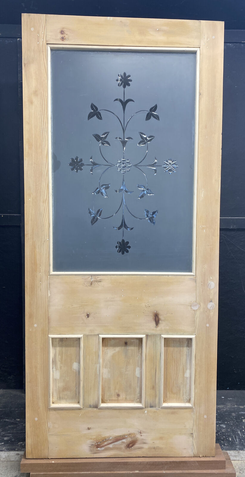 Thumbnail: VICTORIAN CUT ETCHED GLASS FRONT DOOR ANTIQUE PERIOD RECLAIMED OLD PINE WOOD