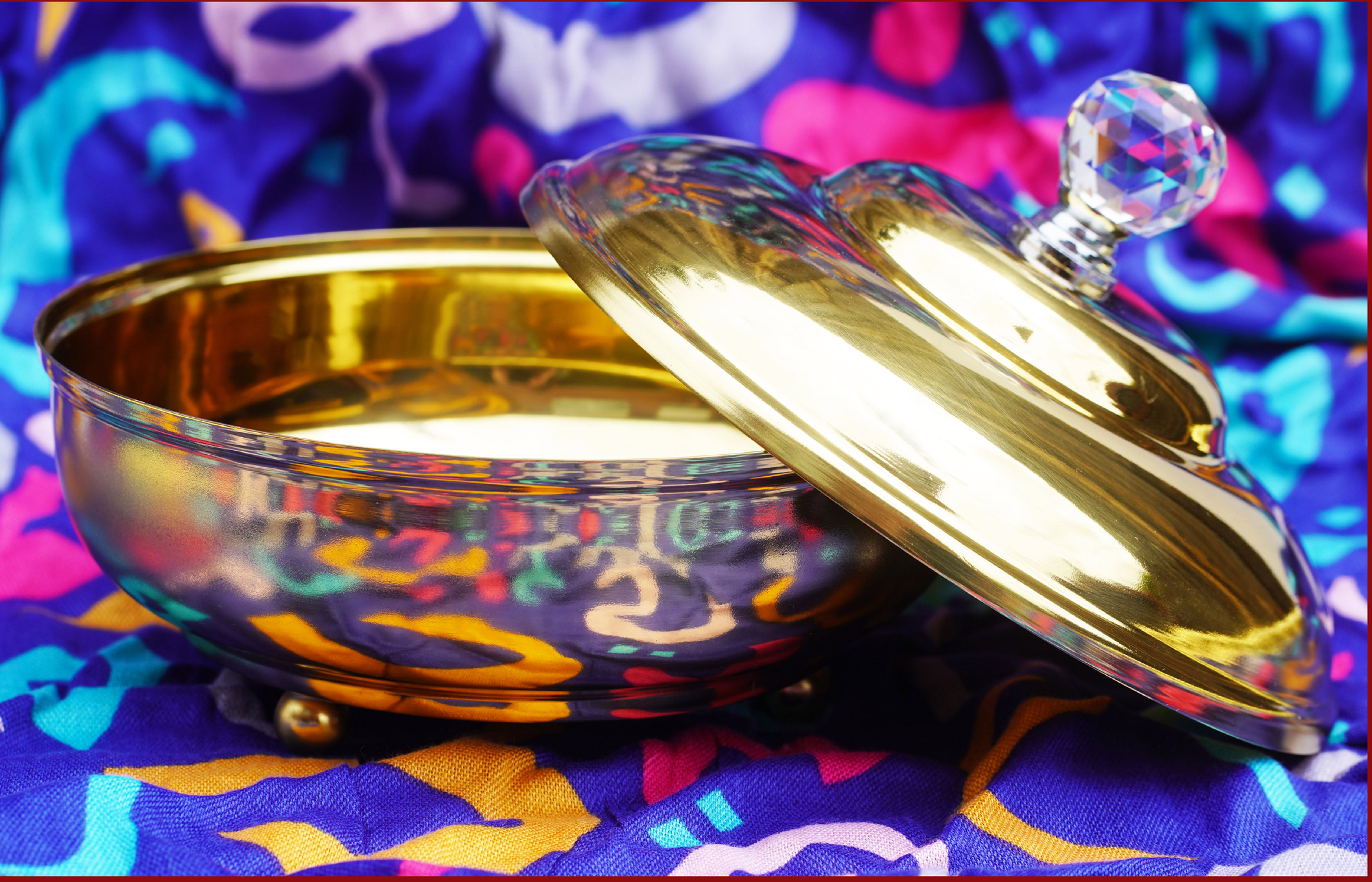 Handmade Gold Bonbonniere