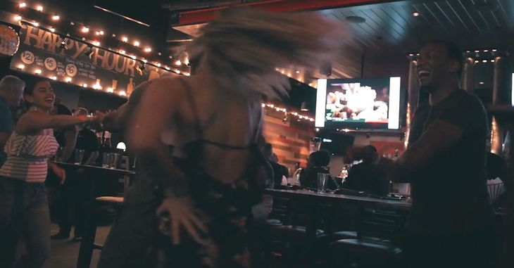 Salsa dancers