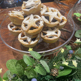mince pies.jpeg