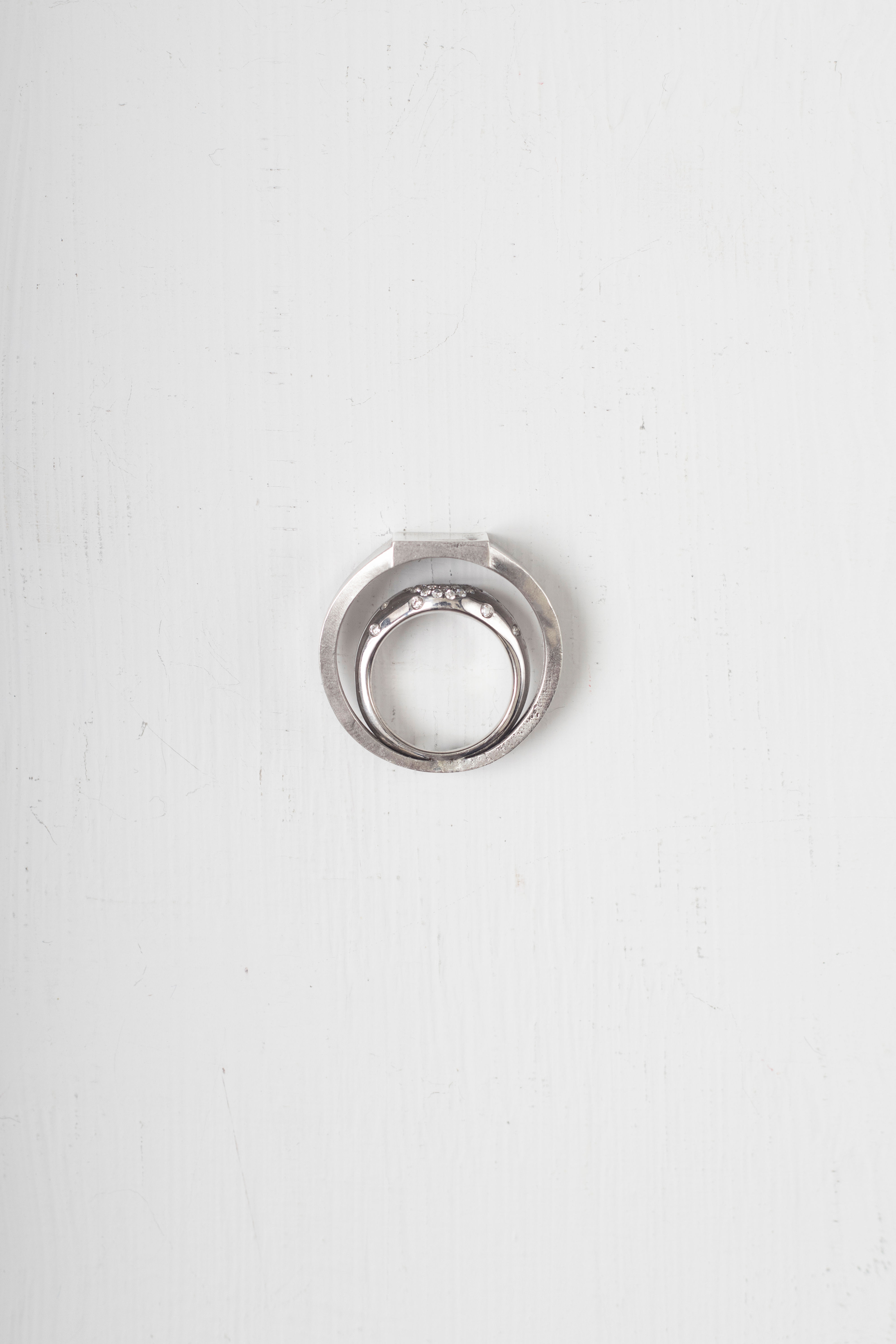 Cozen ring (stone)
