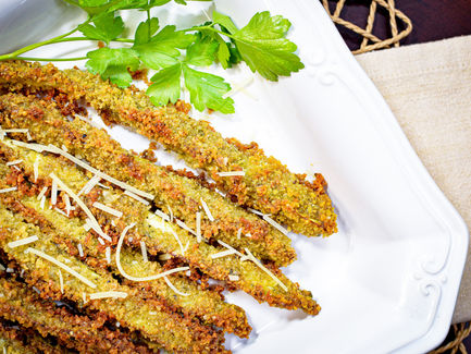 BAKED ZUCCHINI STICKS W/ PARMESAN AND PESTO