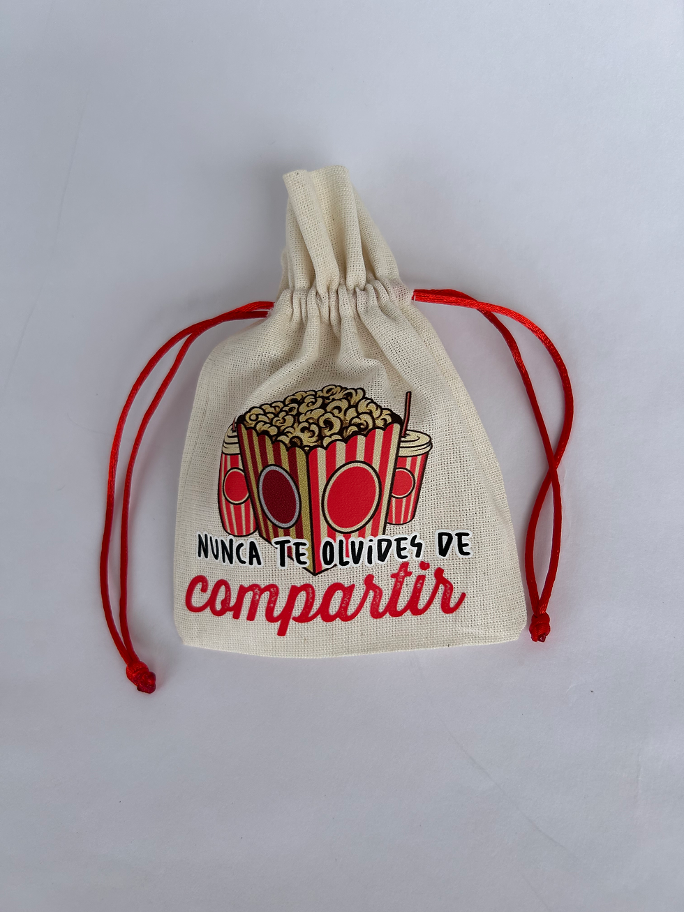 Miniatura: Chocolates empacados en bolsa