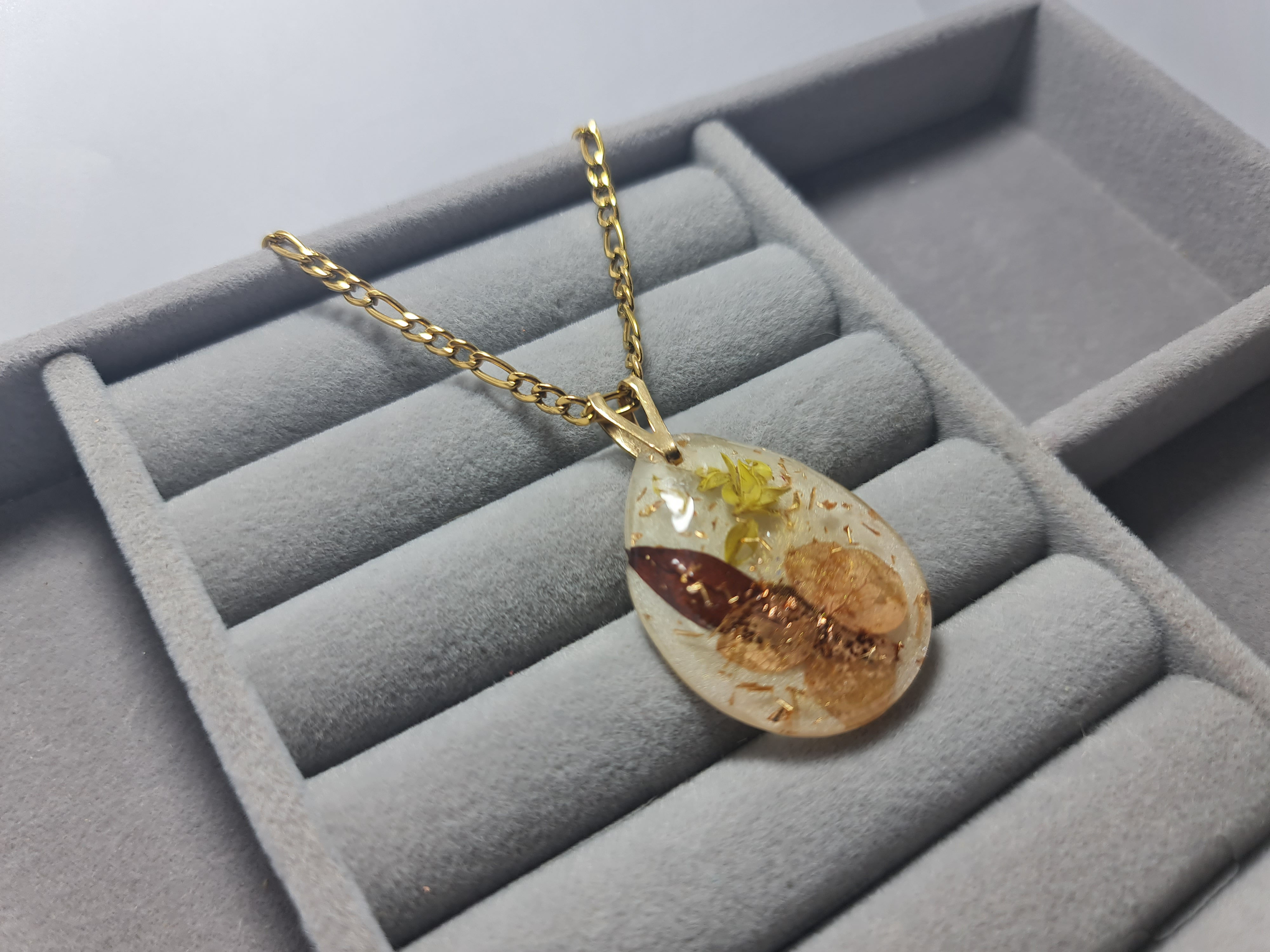 Colar Encantos da Terra Gota
