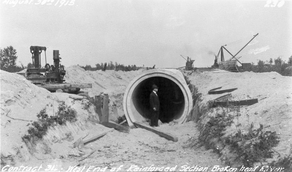 1915