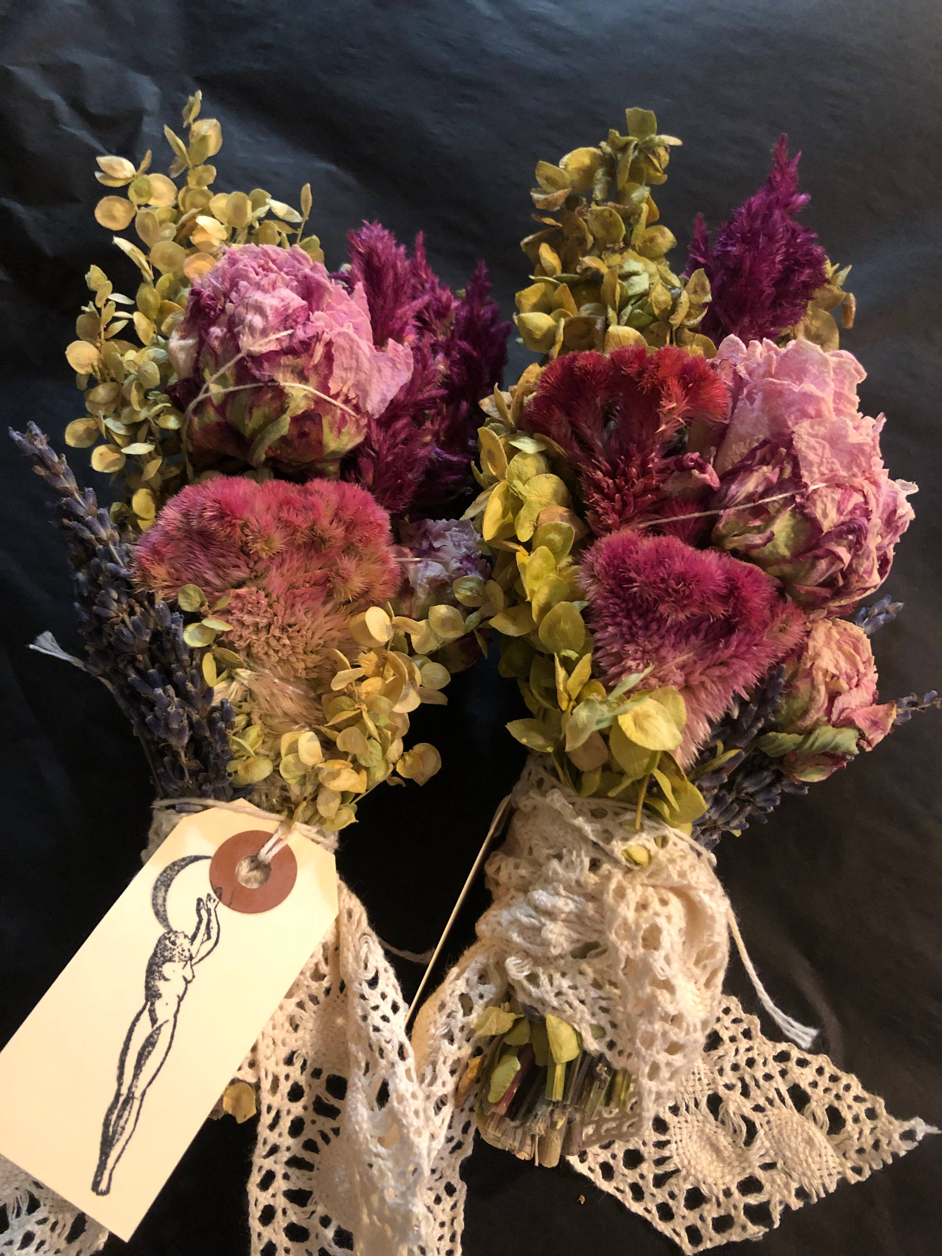 SUSTAINABLE Romantic Floral Sage