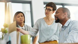 A New Paradigm of Personnel Evaluation: From HR Metrics to AI and Empathy-Led Leadership