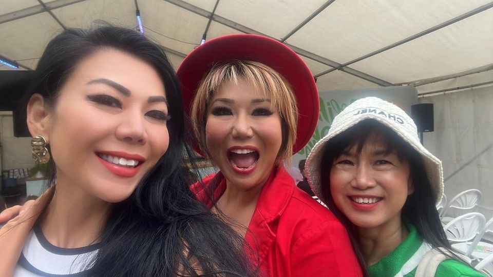 Pom Pookie and Chompoo at Food Festival