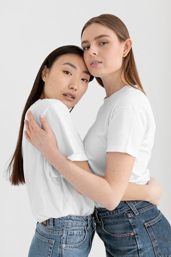 women-posing-together-medium-shot.jpg