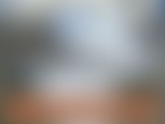 PRAÇA DE MIRAI TEM MESAS E BANCOS DANIFICADOS POR ADOLESCENTE