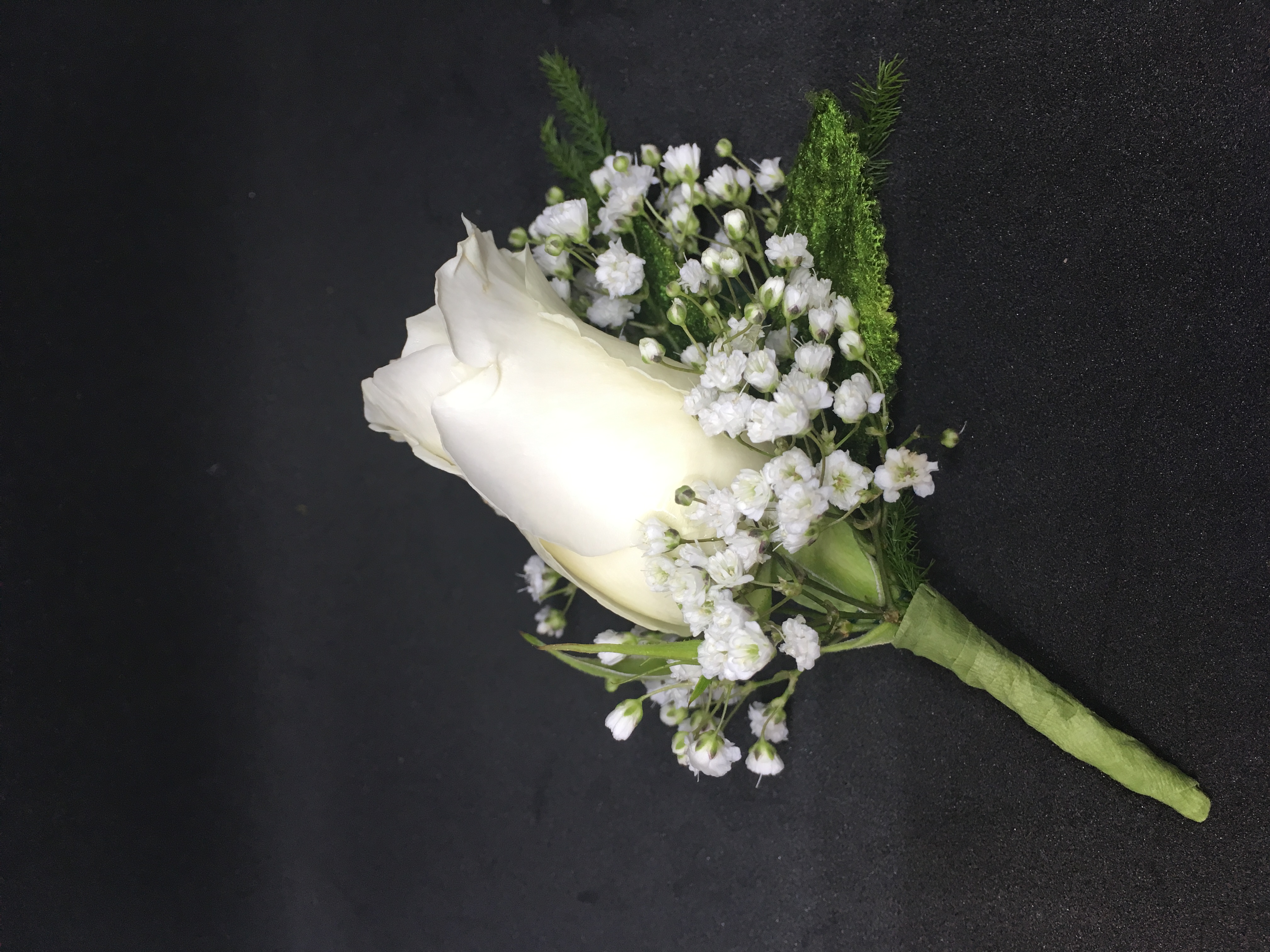 Single rose Boutonniere