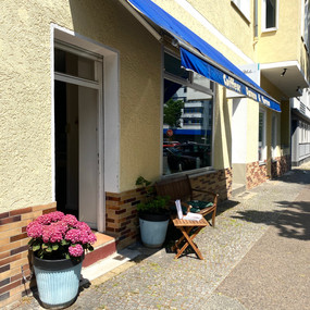 Salon außen