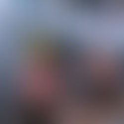 Un père et son fils en eau froide dans une compétition de nage en eau froide