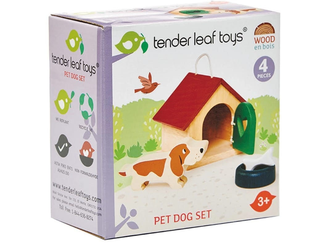 כלב במלונה מעץ