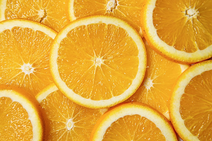 vino-li-pCjw_ygKCv0-unsplash_edited.jpg